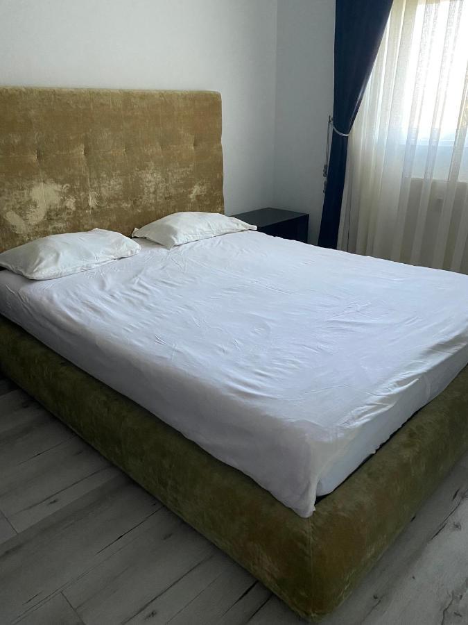 Apartament Avana Oradea Buitenkant foto