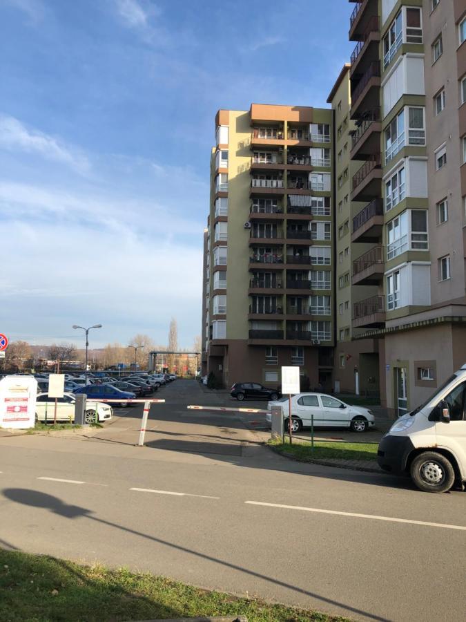 Apartament Avana Oradea Buitenkant foto